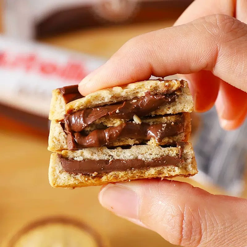 German Nutella Chocolate Filled Biscuits (28-Pack Box)