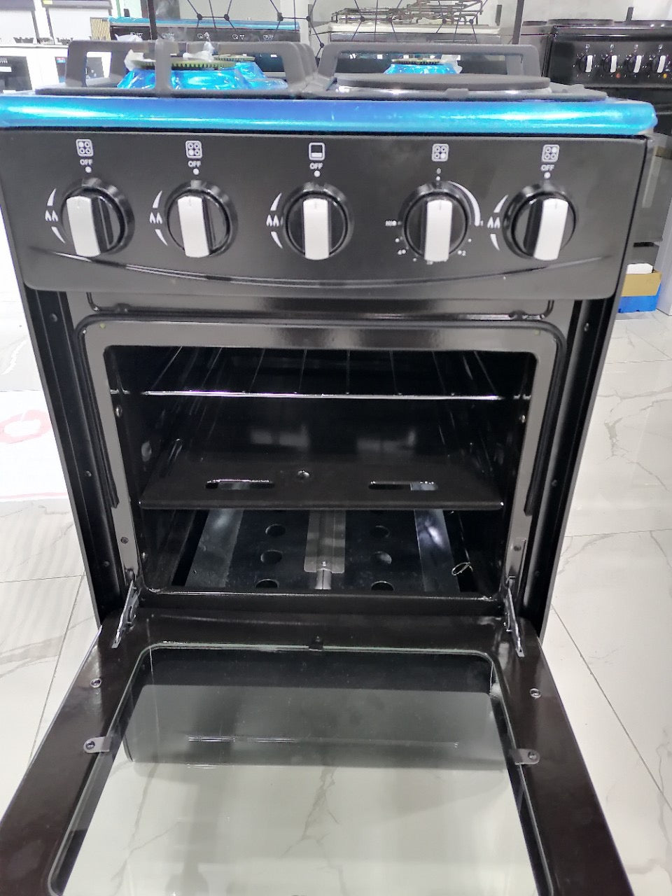 4 Burner Kitchen Gas Cooker with Electric Hot Plate & Oven