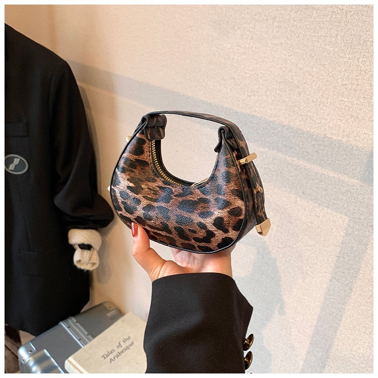 Mini Leopard Print Handbag – Trendy PU Shoulder & Hand Carry Bag