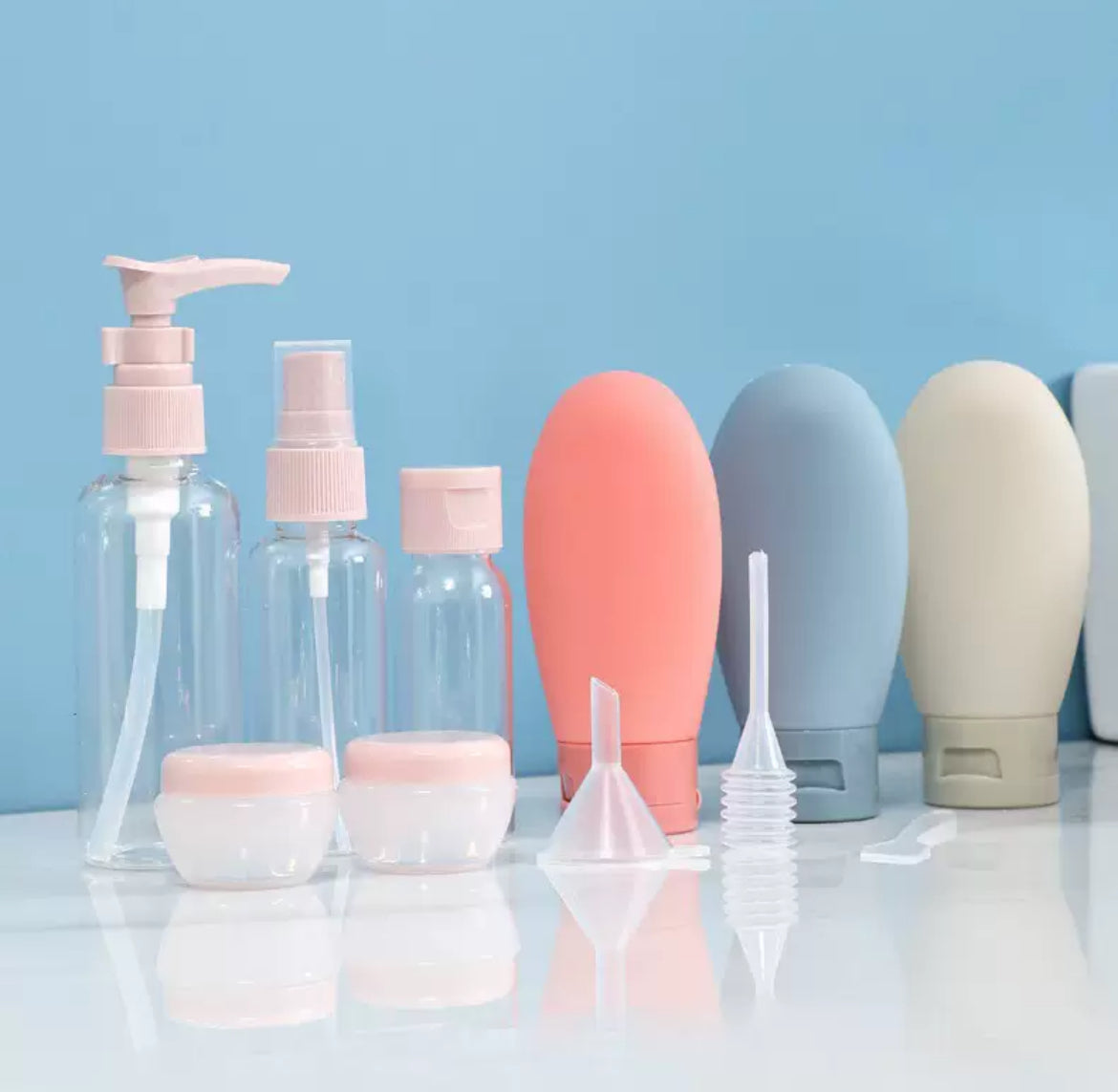 Compact Travel Bottle set for cosmetics (11-piece set)